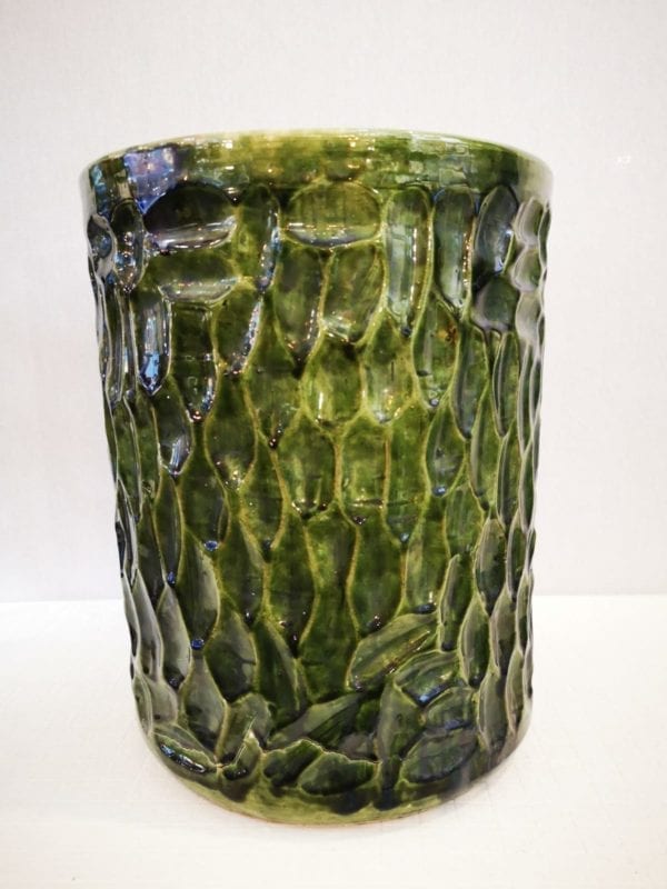 Cache pot poterie Tamegroute, fabriqué au sud du Maroc. Dimensions : Hauteur 32 cm, diamètre 25 cm. Coloris : Vert