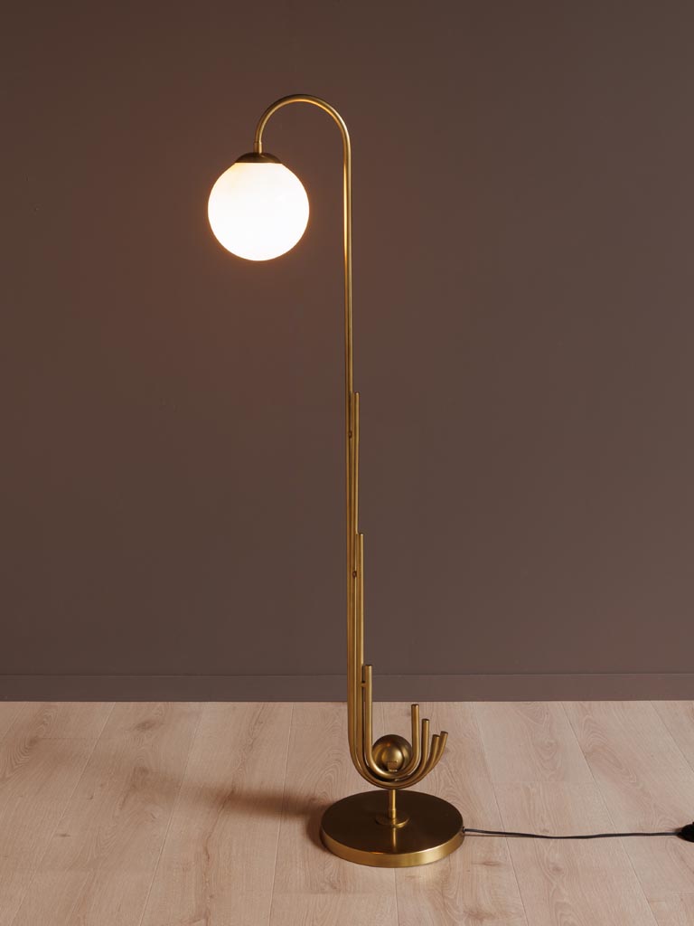 Lampadaire OPALYS doré en métal et verre opalin