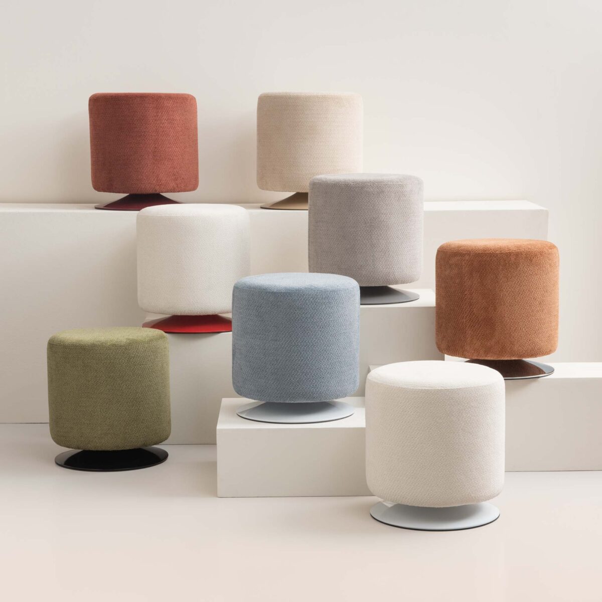 Pouf TWISTY Rouge | Tissu Texturé D39cm – Image 4
